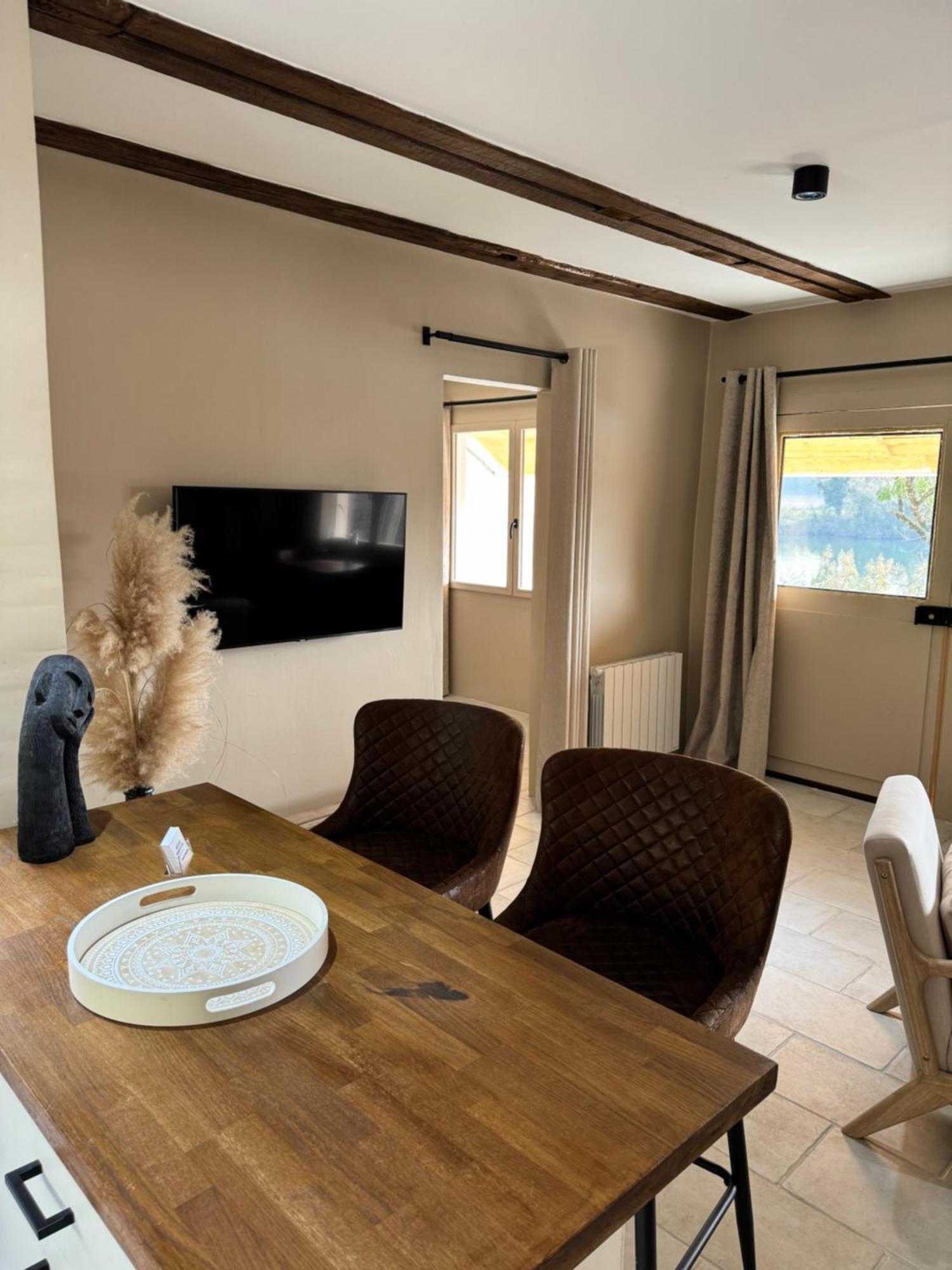 Maison Au Bord De L'Eau Les Roches Rochefort-sur-Nenon Екстер'єр фото